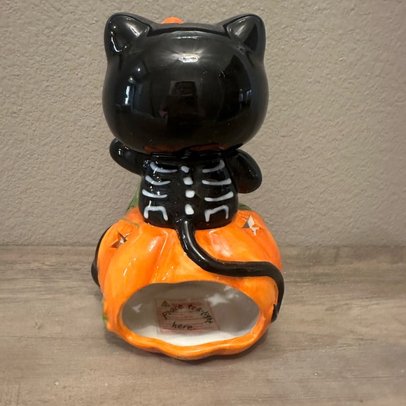 Sale! NEW! Hello Kitty Pumpkin Tea Light Holder - Picture 5 of 6
